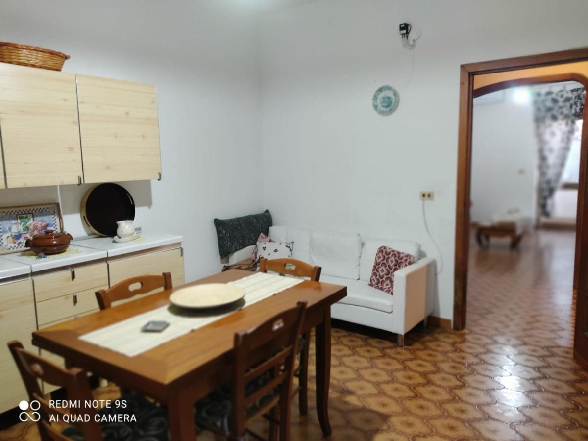 Casada Spazioso E Luminoso Appartamento Tricase Exterior foto